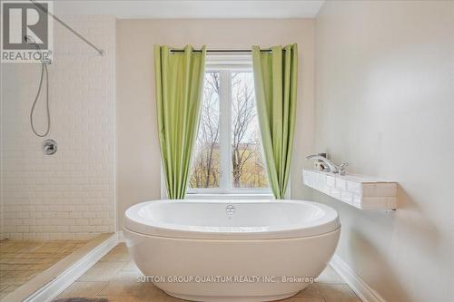 71 Maltby Road E, Guelph, ON - Indoor Photo Showing Bathroom