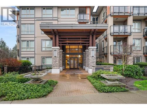 501 3399 Noel Drive, Burnaby, BC - Outdoor With Balcony With Facade