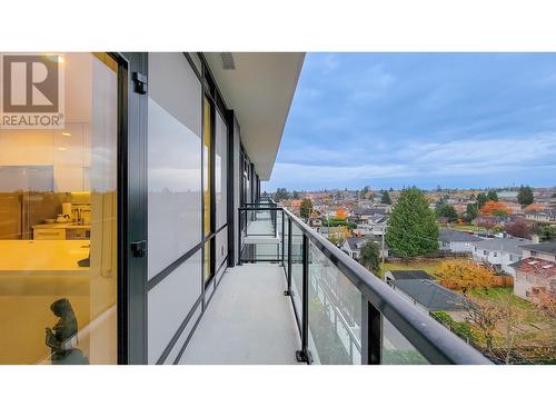 671 438 W King Edward Avenue, Vancouver, BC - Outdoor With View