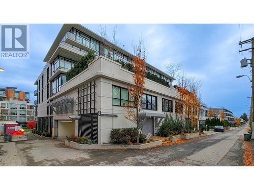 671 438 W King Edward Avenue, Vancouver, BC - Outdoor