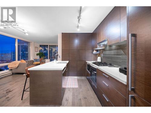 1905 535 Smithe Street, Vancouver, BC - Indoor Photo Showing Kitchen