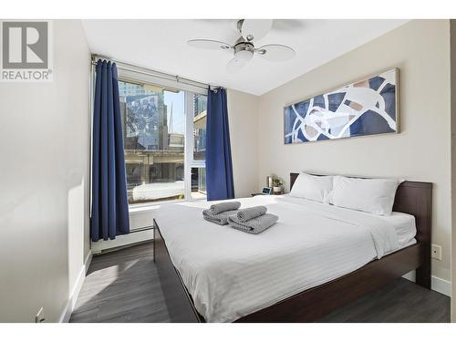 305 689 Abbott Street, Vancouver, BC - Indoor Photo Showing Bedroom