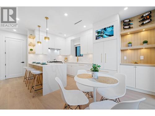 2 3260 Graveley Street, Vancouver, BC - Indoor Photo Showing Dining Room