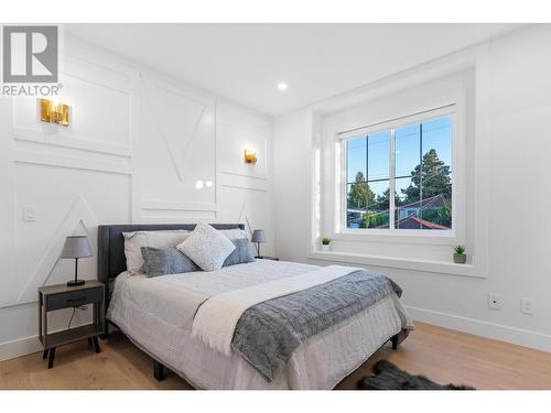 2 3260 Graveley Street, Vancouver, BC - Indoor Photo Showing Bedroom