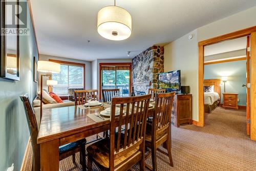 224C 2036 London Lane, Whistler, BC - Indoor Photo Showing Dining Room