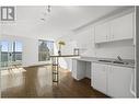 1907 1238 Seymour Street, Vancouver, BC  - Indoor Photo Showing Kitchen 