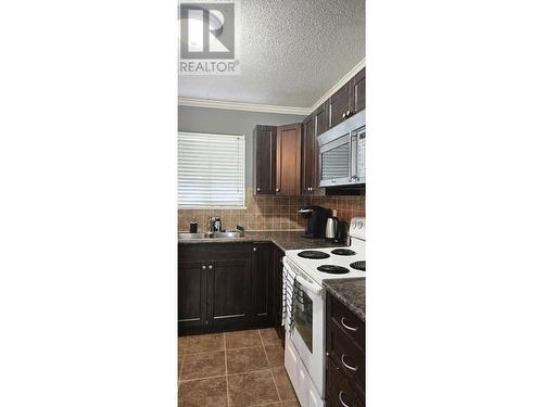 2957 Britannia Crescent, Port Coquitlam, BC - Indoor Photo Showing Kitchen