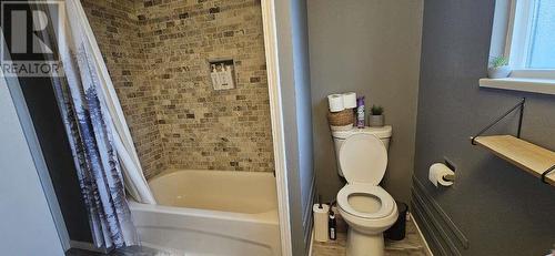 2957 Britannia Crescent, Port Coquitlam, BC - Indoor Photo Showing Bathroom