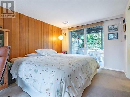 2293 Berkley Avenue, North Vancouver, BC - Indoor Photo Showing Bedroom