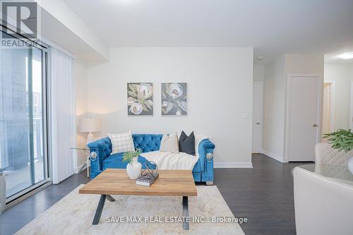 204 - 180 Veterans Drive, Brampton, ON - Indoor Photo Showing Living Room