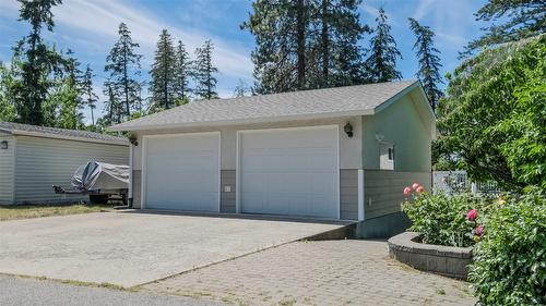 3145 Hall Road, Kelowna, BC - Outdoor