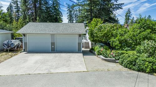 3145 Hall Road, Kelowna, BC - Outdoor