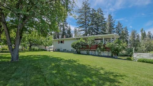 3145 Hall Road, Kelowna, BC - Outdoor