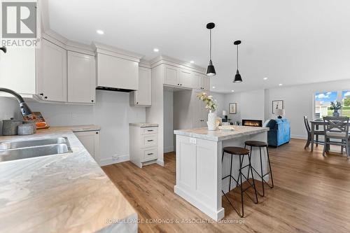 7 Mapleview Court E, Whitewater Region, ON - Indoor Photo Showing Kitchen With Double Sink