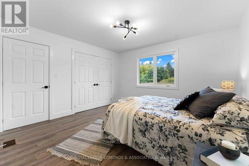 7 Mapleview Court E, Whitewater Region, ON - Indoor Photo Showing Bedroom