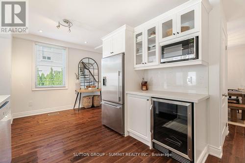 8282 Kipling Avenue, Vaughan, ON - Indoor Photo Showing Kitchen