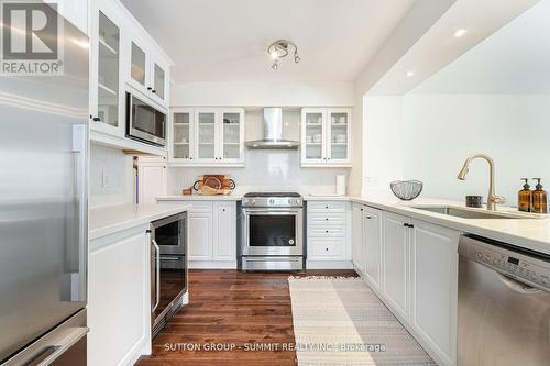 8282 Kipling Avenue, Vaughan, ON - Indoor Photo Showing Kitchen