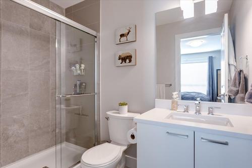 32-13098 Shoreline Way, Lake Country, BC - Indoor Photo Showing Bathroom