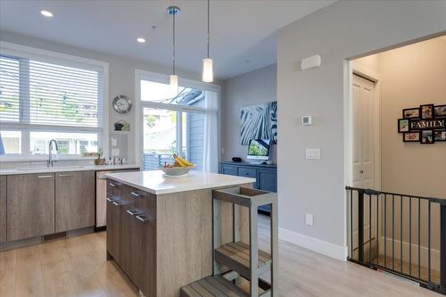 32-13098 Shoreline Way, Lake Country, BC - Indoor Photo Showing Kitchen With Upgraded Kitchen