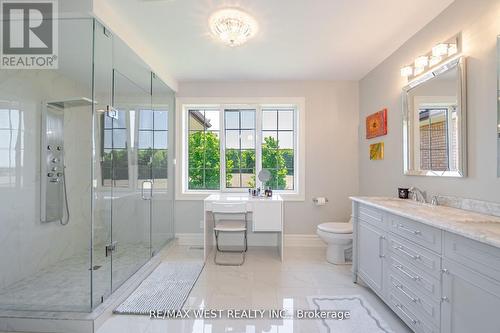 7 Stewart Crescent, Essa, ON - Indoor Photo Showing Bathroom