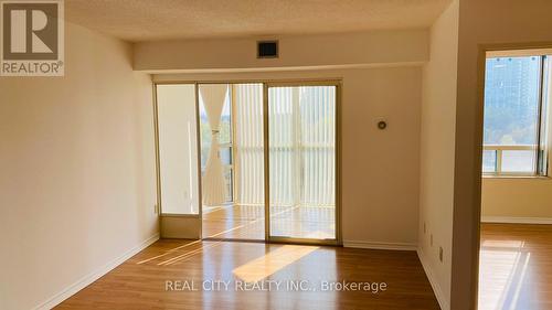 705 - 285 Enfield Place W, Mississauga, ON - Indoor Photo Showing Other Room