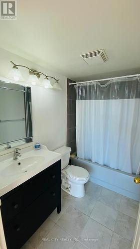 705 - 285 Enfield Place W, Mississauga, ON - Indoor Photo Showing Bathroom