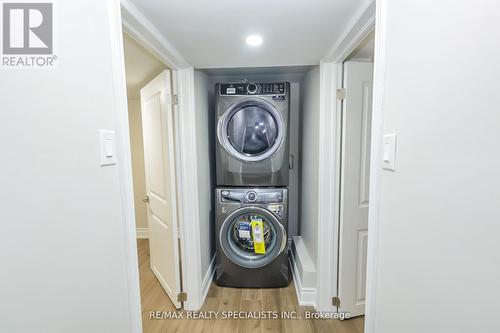 7010 Dunn Street, Niagara Falls, ON - Indoor Photo Showing Laundry Room