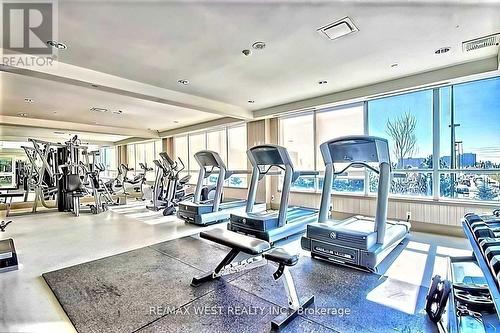 408 - 7 North Park Road, Vaughan, ON - Indoor Photo Showing Gym Room