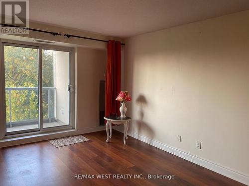 408 - 7 North Park Road, Vaughan, ON - Indoor Photo Showing Other Room