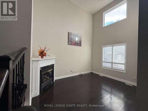 4816 Glasshill Grove, Mississauga, ON - Indoor Photo Showing Other Room