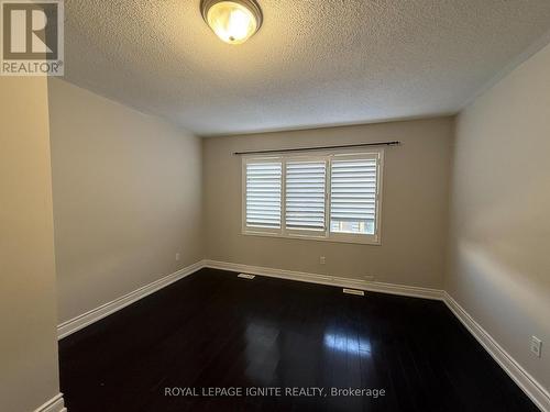 4816 Glasshill Grove, Mississauga, ON - Indoor Photo Showing Other Room