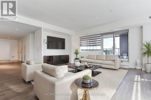 Lph2 - 20 Edward Street, Toronto, ON - Indoor Photo Showing Living Room