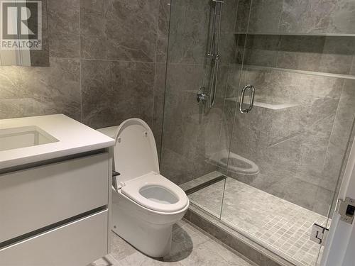 826 8133 Cook Road, Richmond, BC - Indoor Photo Showing Bathroom