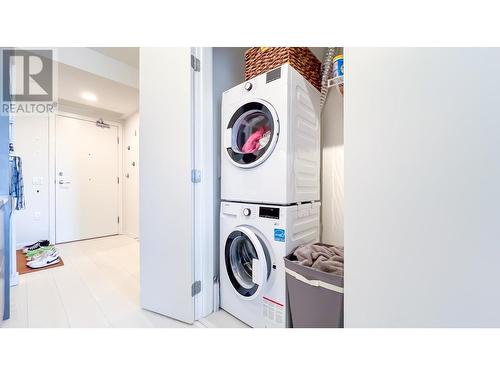 508 180 E 2Nd Avenue, Vancouver, BC - Indoor Photo Showing Laundry Room