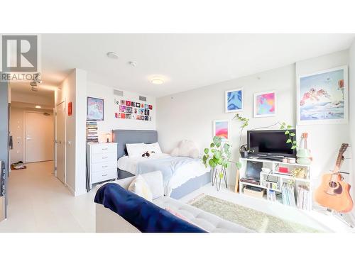 508 180 E 2Nd Avenue, Vancouver, BC - Indoor Photo Showing Bedroom