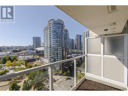 1610 550 Taylor Street, Vancouver, BC - Outdoor With View With Exterior