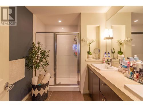 103 688 Edgar Avenue, Coquitlam, BC - Indoor Photo Showing Bathroom