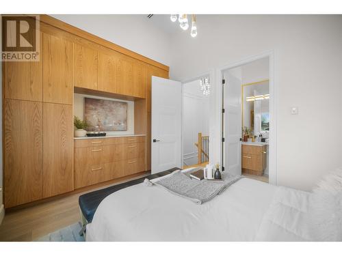 6728 Dumfries Street, Vancouver, BC - Indoor Photo Showing Bedroom