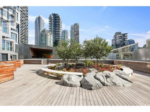 3308 1480 Howe Street, Vancouver, BC - Outdoor