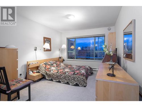 308 1085 W 17Th Street, North Vancouver, BC - Indoor