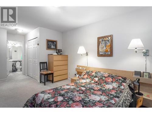 308 1085 W 17Th Street, North Vancouver, BC - Indoor Photo Showing Bedroom