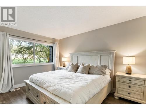 22 1140 Eagleridge Drive, Coquitlam, BC - Indoor Photo Showing Bedroom