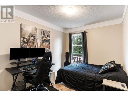 22 1140 Eagleridge Drive, Coquitlam, BC - Indoor Photo Showing Bedroom