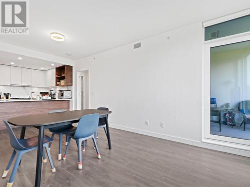 1401 595 Austin Avenue, Coquitlam, BC - Indoor Photo Showing Dining Room