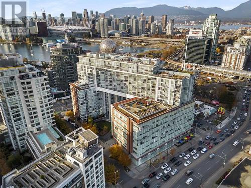 1718 1618 Quebec Street, Vancouver, BC - Outdoor With View