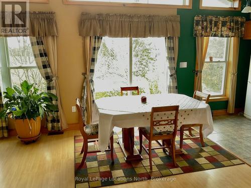 34 Pine Drive, Mcmurrich/Monteith (Sprucedale), ON - Indoor Photo Showing Dining Room