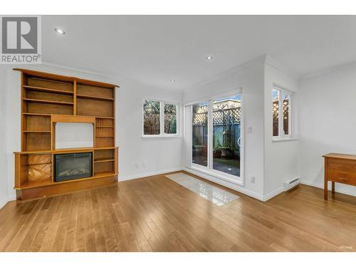 109 2255 Eton Street, Vancouver, BC - Indoor Photo Showing Living Room With Fireplace