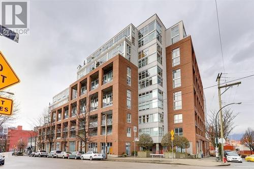 281 Alexander Street, Vancouver, BC - Outdoor With Facade