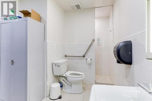 281 Alexander Street, Vancouver, BC - Indoor Photo Showing Bathroom