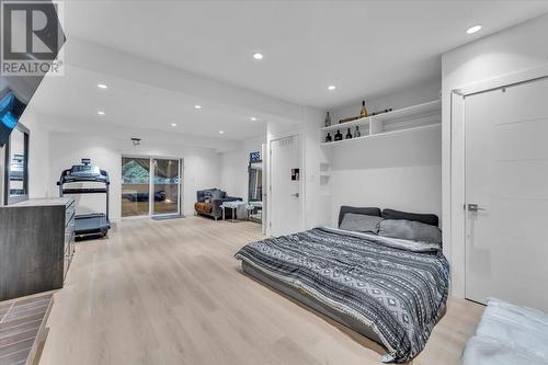 1707 Dempsey Road, North Vancouver, BC - Indoor Photo Showing Bedroom